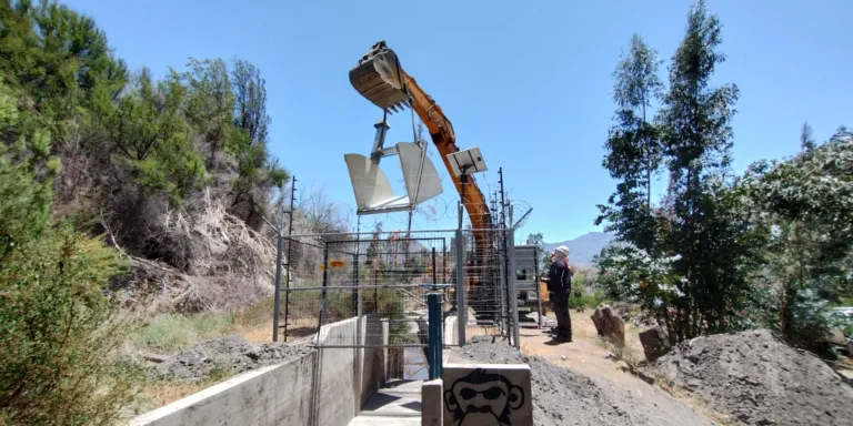 JVRCH FINALIZA REPARACIÓN DE COMPUERTA EN CANAL SILVANO Y RETOMA ENTREGA DE CAUDALES