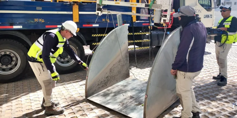 JVRCH COORDINA REPARACIÓN DE COMPUERTAS Y BOCATOMAS AFECTADAS POR EL ARRASTE DE SEDIMENTOS