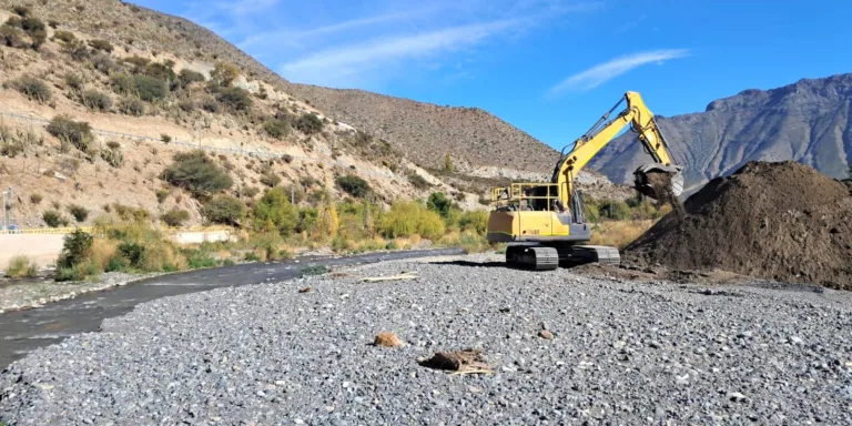 JUNTA DE VIGILANCIA TRABAJA EN MANTENCIÓN DE BOCATOMA DE COIRÓN