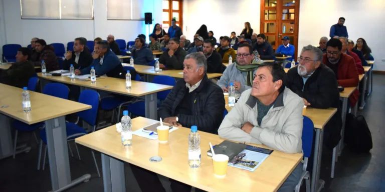 JVRCH LANZA CURSO DE NIVELACIÓN PARA DIRIGENTES DE ORGANIZACIONES DE USUARIOS DE AGUAS