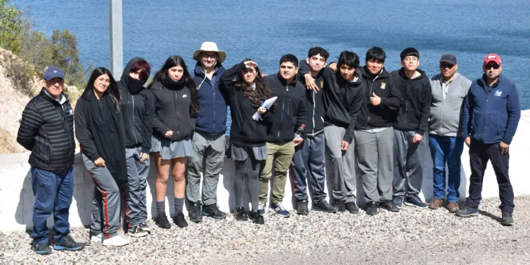 ESTUDIANTES REFUERZAN CONOCIMIENTOS CON VISITA GUIADA A EMBALSE CORRALES