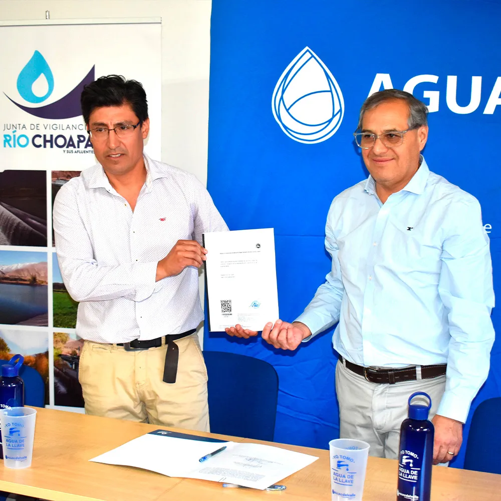 2021-2024Firmamos un Convenio con la sanitaria Aguas del Valle para asegurar el suministro de agua potable en Illapel y Salamanca, evidenciando la colaboración interinstitucional frente a la crisis hídrica.