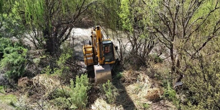 JUNTA DE VIGILANCIA COORDINA APOYO A COMUNIDADES DE AGUAS Y GESTIONA MAQUINARIA PARA REHABILITAR BOCATOMAS AFECTADAS POR EL TEMPORAL