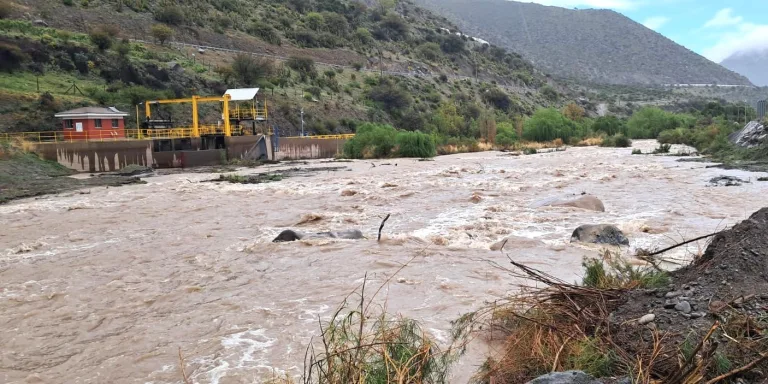 JUNTA DE VIGILANCIA DEL RÍO CHOAPA INFORMA CIERRE PREVENTIVO DE BOCATOMAS TRAS ALERTA METEOROLÓGICA EN LA CUENCA